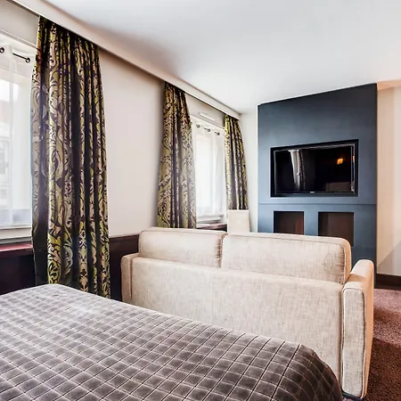 Le Roosevelt Hotel