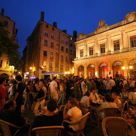 Le Roosevelt Hotel