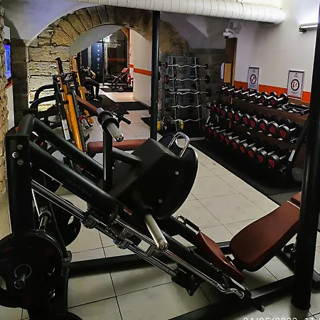 Le Roosevelt Hotell 4*