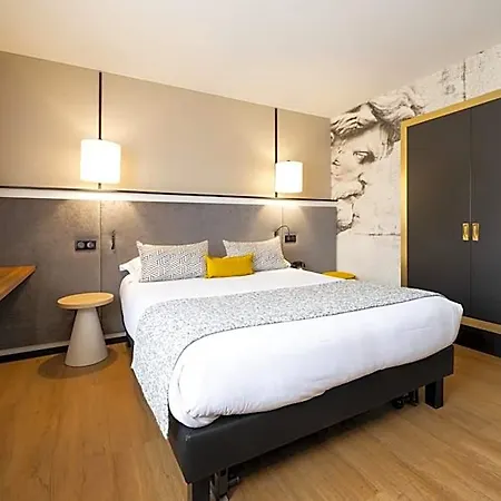 Le Roosevelt 호텔 4*