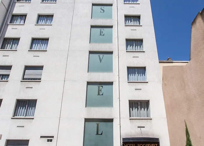 Le Roosevelt 4*
