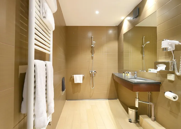 Hotell Le Roosevelt 4*